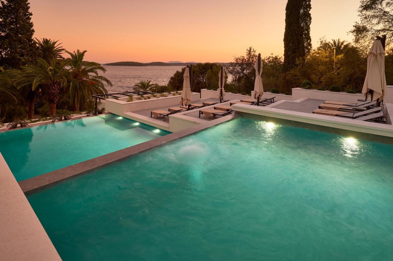 Hotel Moeesy, Blue & Green Oasis Hvar Town Kültér fotó