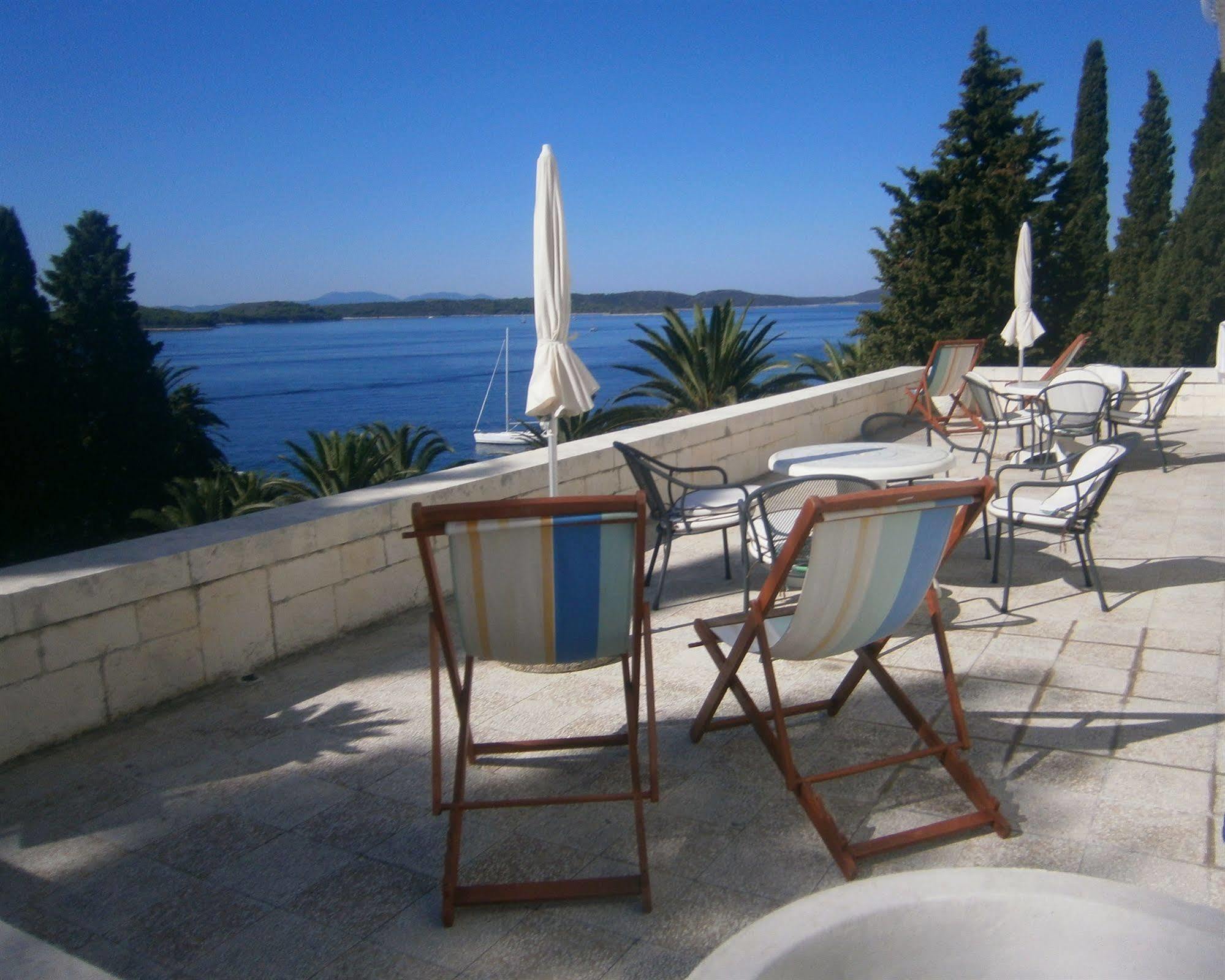 Hotel Moeesy, Blue & Green Oasis Hvar Town Kültér fotó